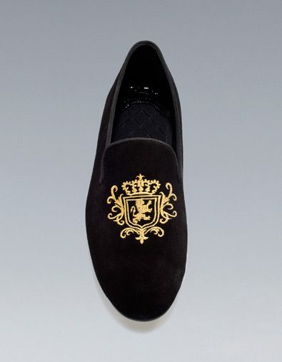 embroidered velvet shoes
